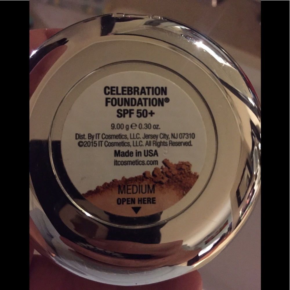 IT COSMETICS Celebration Foundation