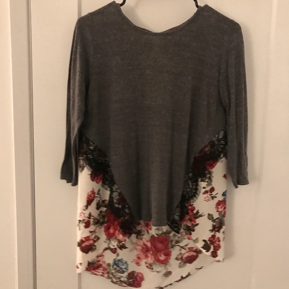 Floral lace top