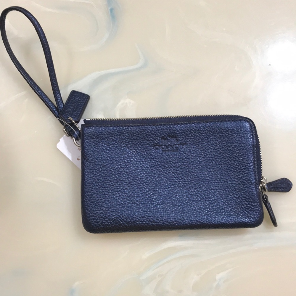 PRICE DROP⬇️ Coach double zipper wristlet