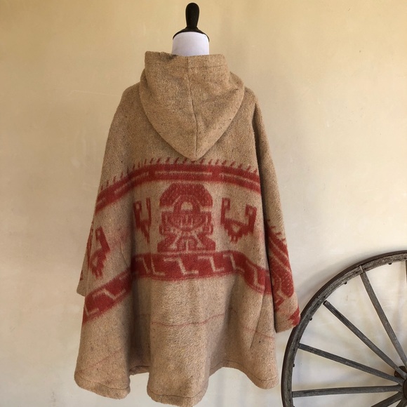 SOLD MEXICAN CAPE PONCHO Hooded Wood Toggles Rare - Picture 3 of 8
