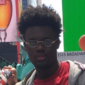 Meet your Posher, Ella