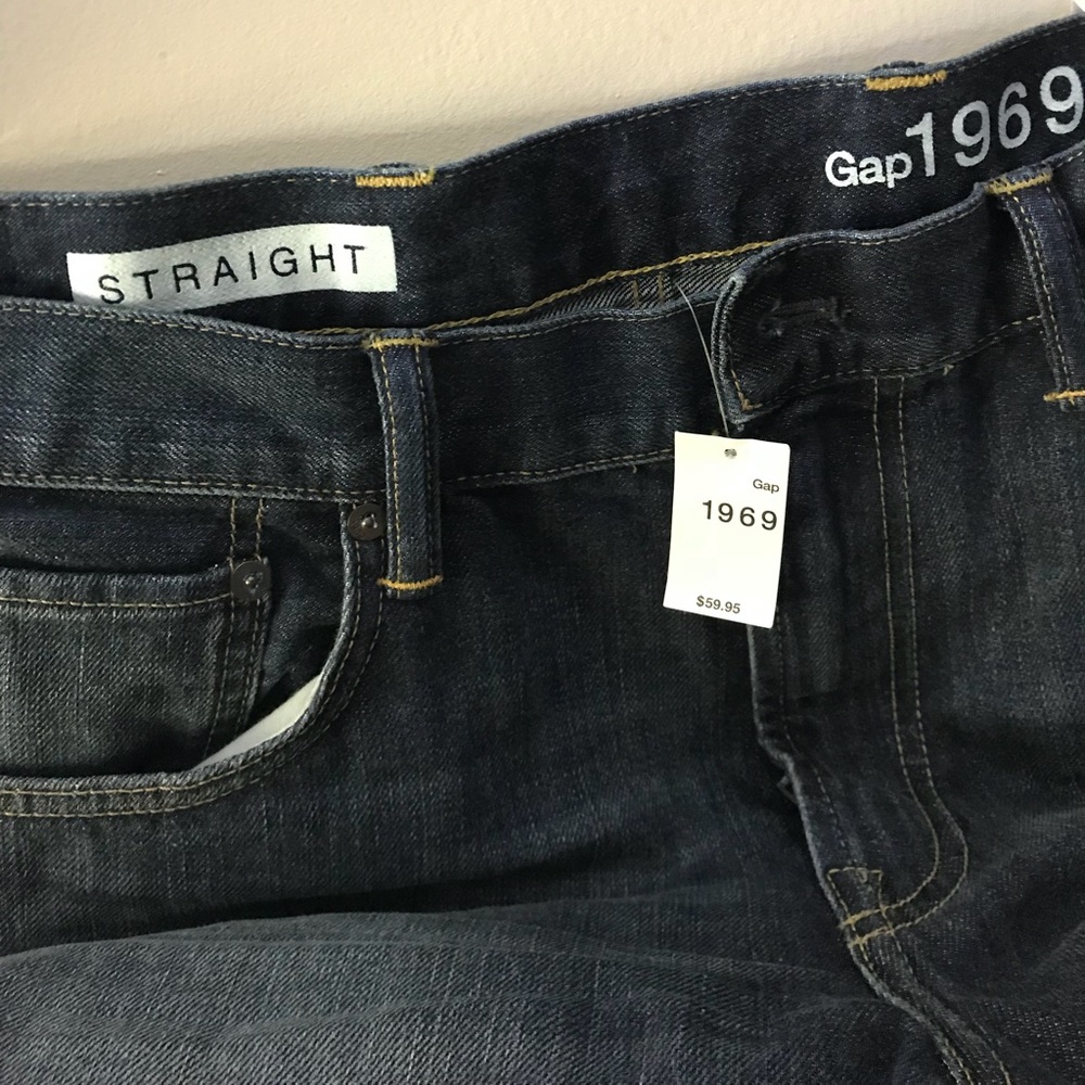 Men’s sz 36x32 straight leg gap blue jeans