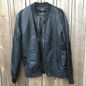 Forever21 men’s nylon bomber jacket