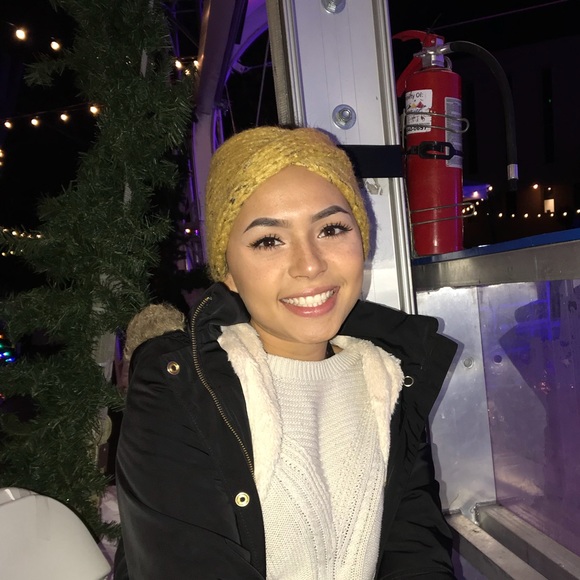 Meet your Posher, Citlali - Picture 1 of 1