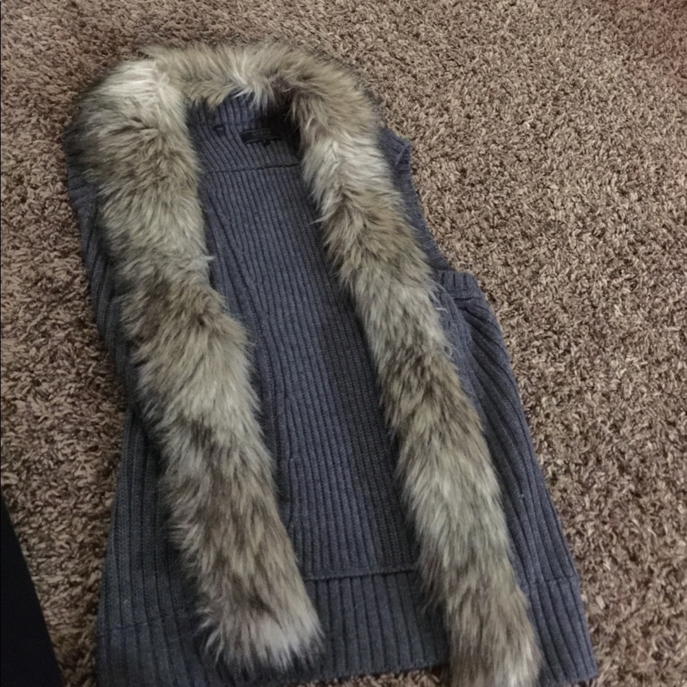 Fur vest