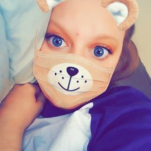 Meet your Posher, Halie