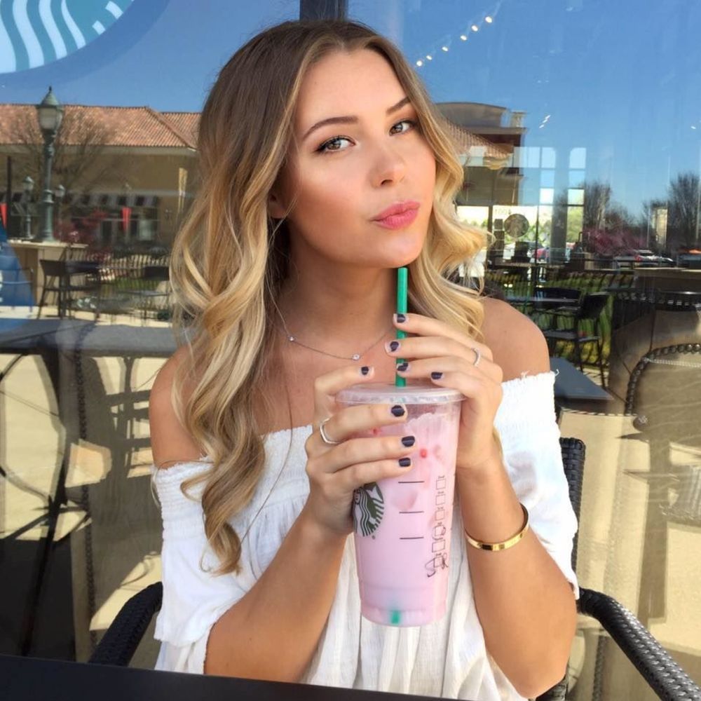 Meet your Posher, Naomi