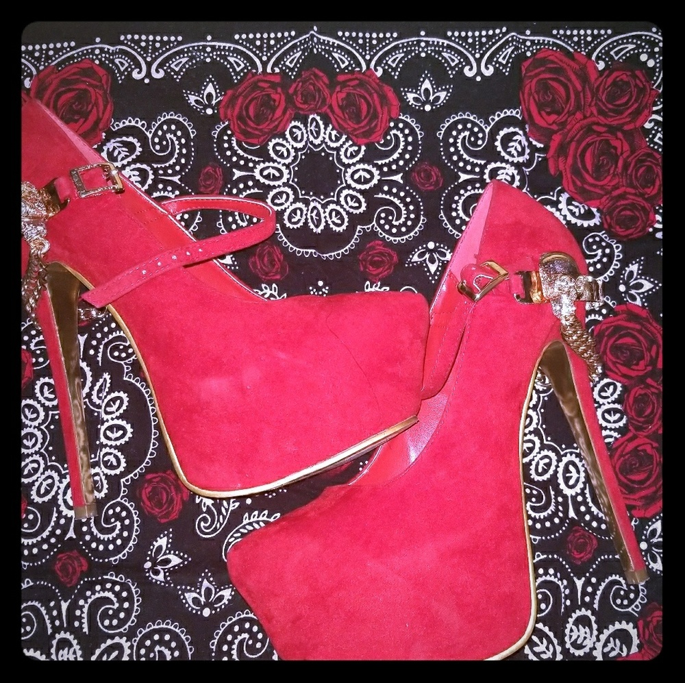 Red & Gold Skull heels