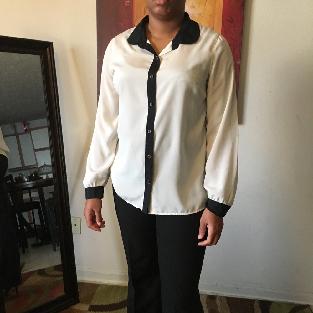 Black&White Button Blouse