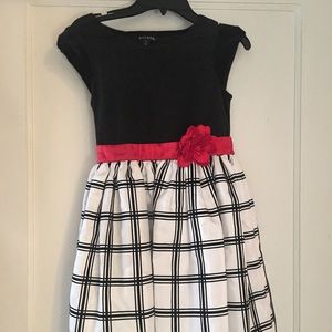 Girls dress size 8