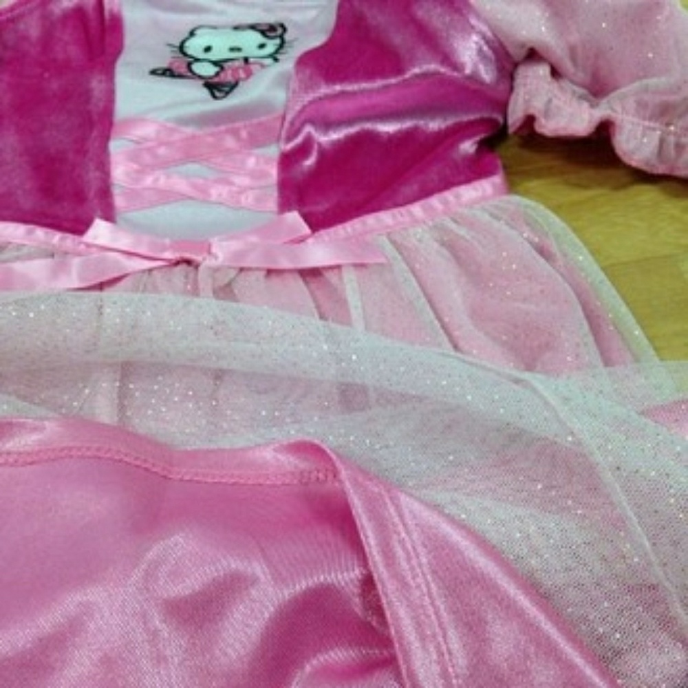 Hello Kitty Princess Dress