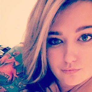 Meet your Posher, Darcie