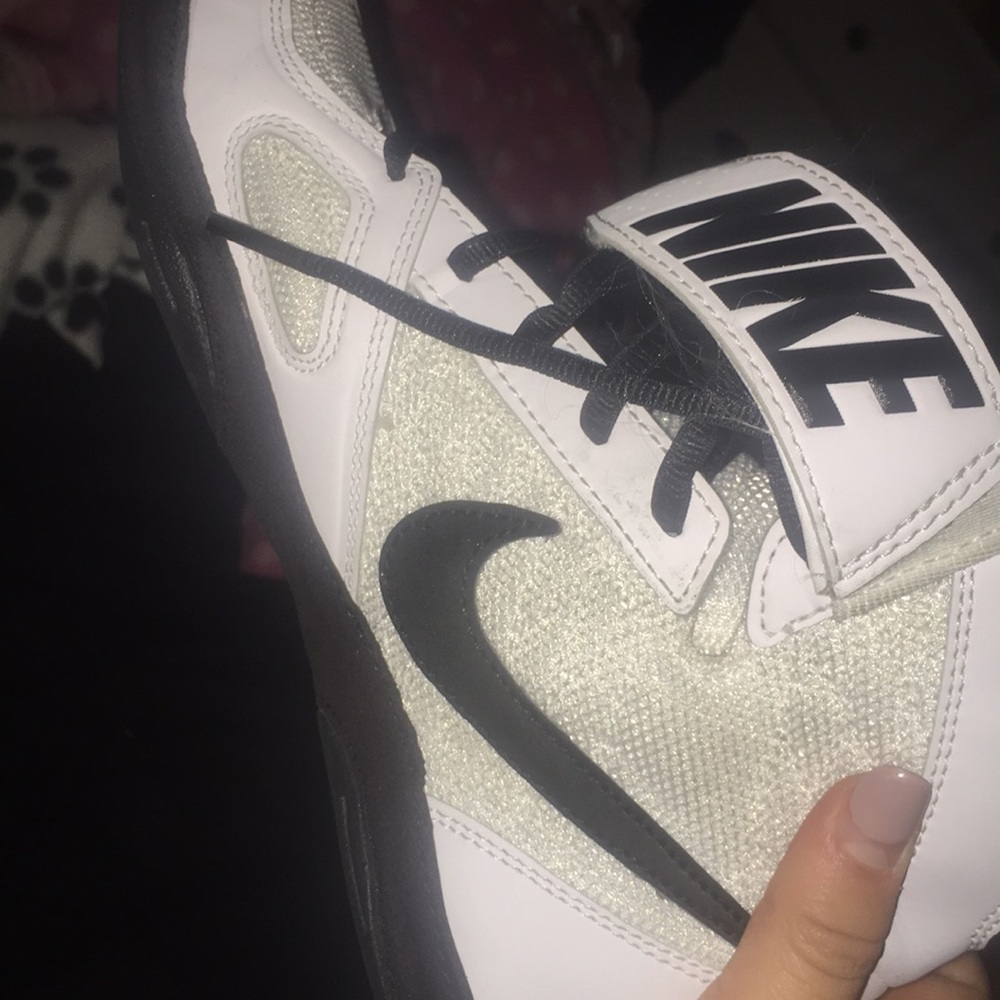 Wrestling shoes