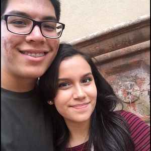 Meet your Posher, Leslie