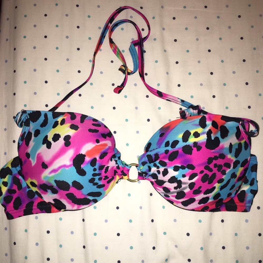 Multicolored leopard bikini top