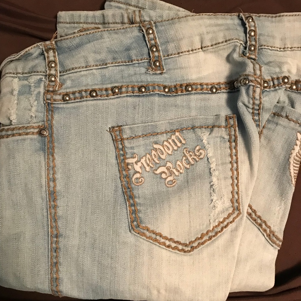 Cowgirl Tuff Jeans ✨