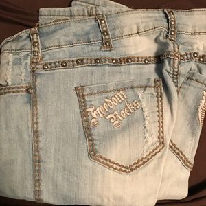 Cowgirl Tuff Jeans ✨