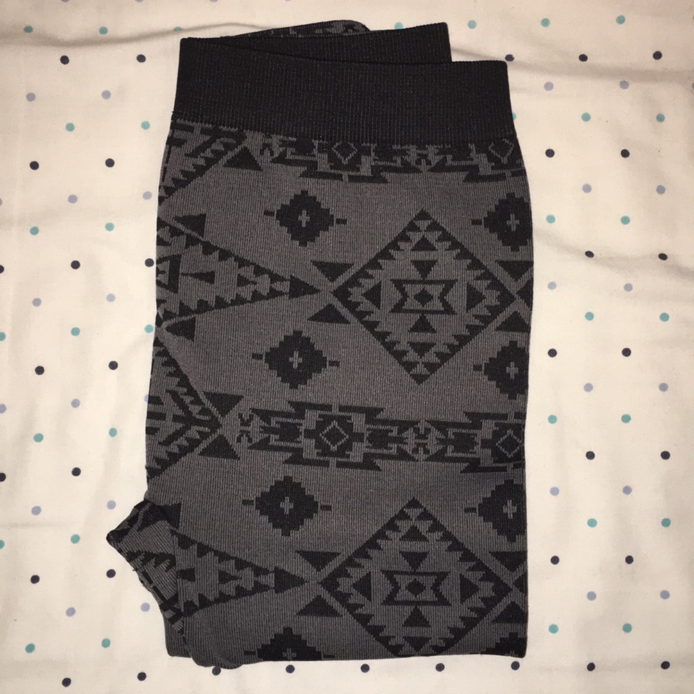 Patterned leggings