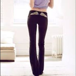 Victoria’s Secret classic boot cut yoga pants