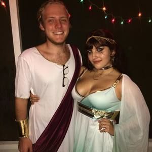 Meet your Posher, Sanya