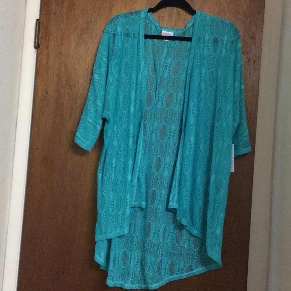 LulaRoe Lindsay kimono