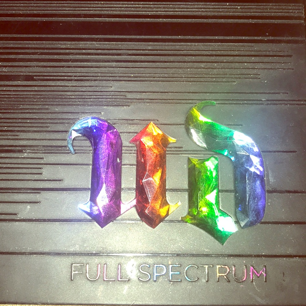 🌈Urban Decay full spectrum palette