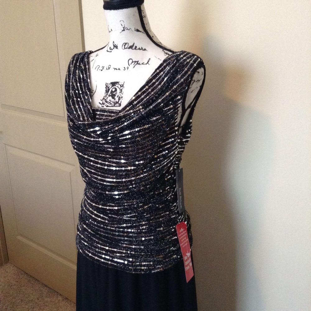 Beautiful Dress for special occasions - Picture 4 of 6
