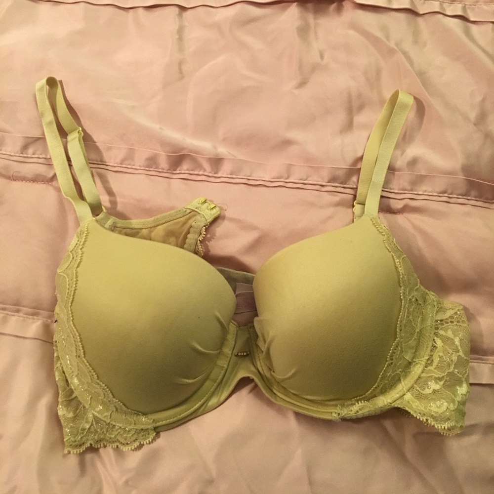 VS Bra