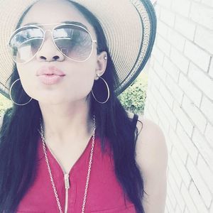 Meet your Posher, Sharie