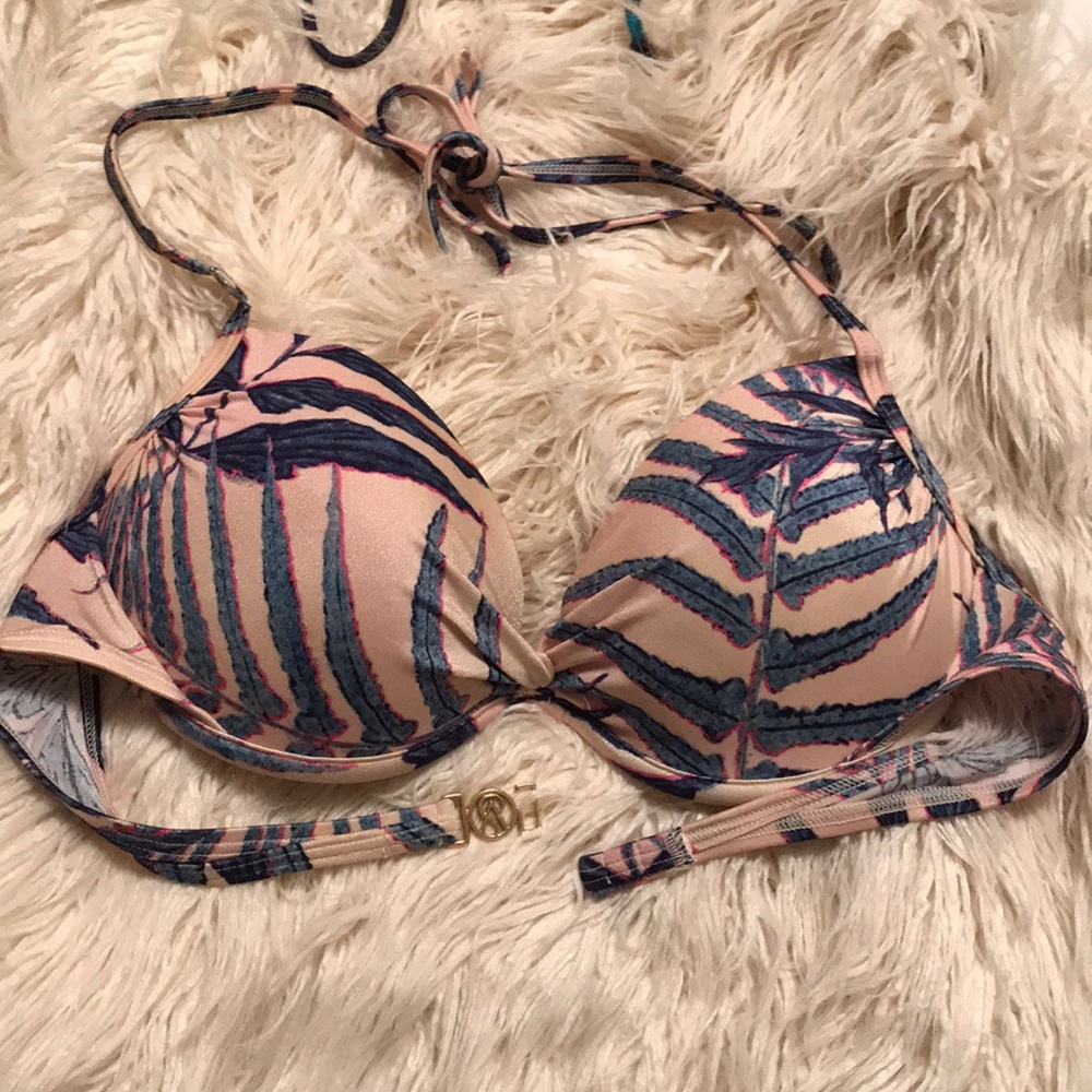 Victoria’s Secret push up bikini top!