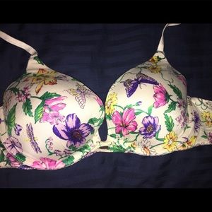 Victoria’s Secret Plunge Bra