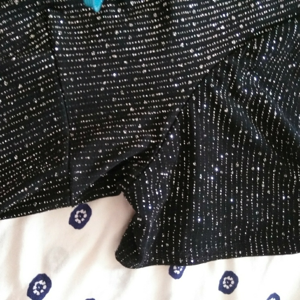 Plus size blouse - Picture 3 of 3
