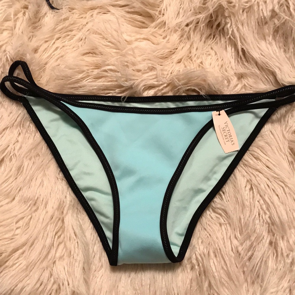 NWT Victoria’s Secret bikini bottoms! Size small!