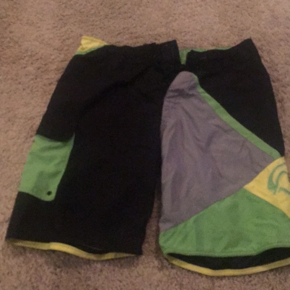 Men's swim trunks - Picture 1 of 5