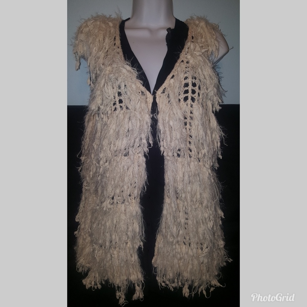 Sweater vest - Picture 1 of 4