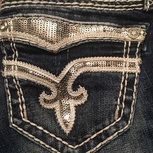 Rock revival skinny (style: Vivian, inseam:30)