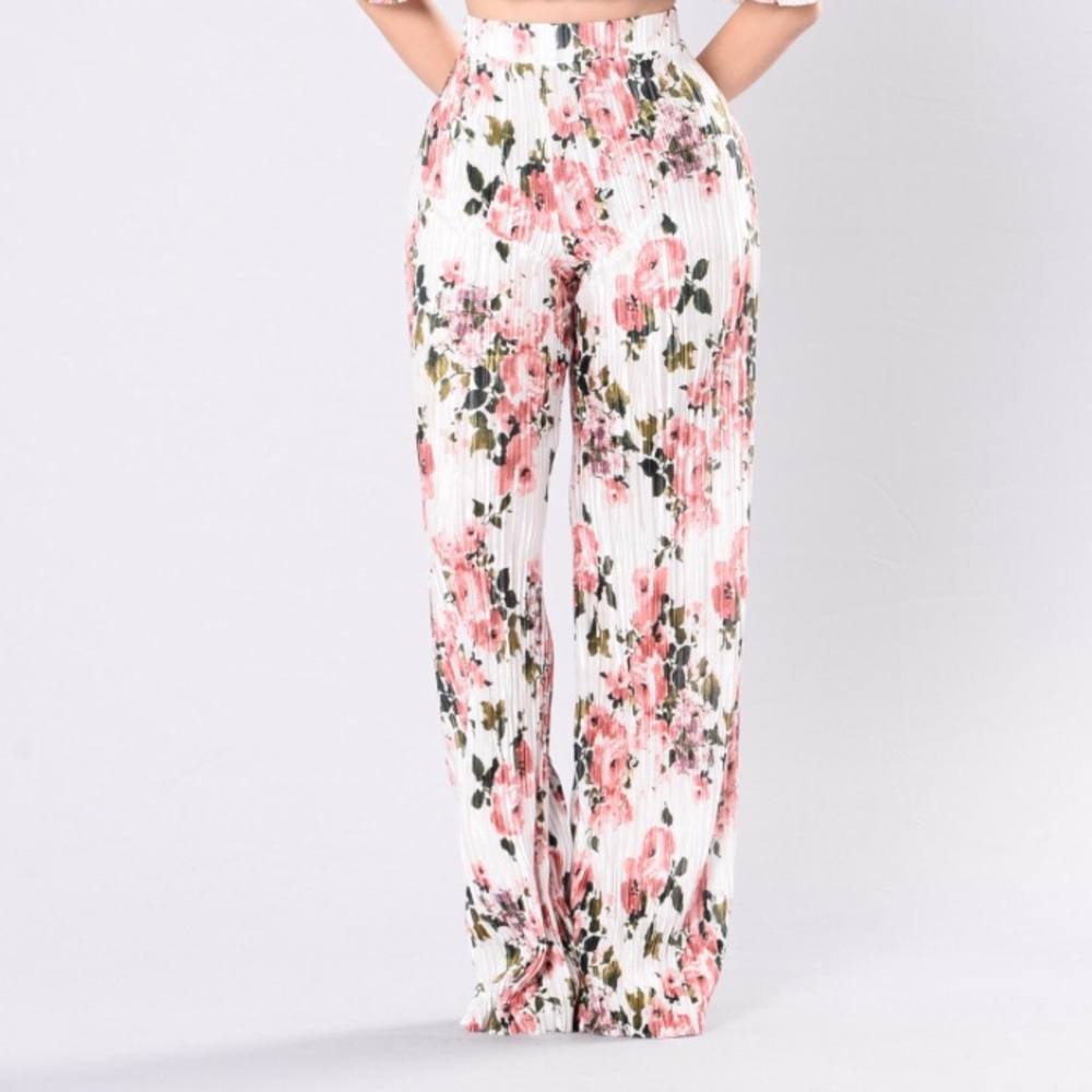 Fashion Nova Garden glam pants