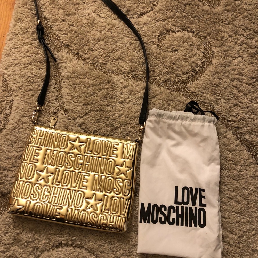 SOLD  Gold Moschino shoulder bag