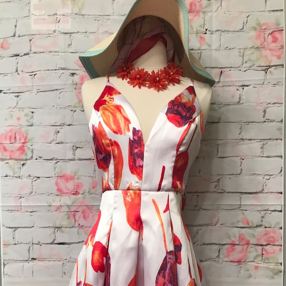 Brand new Dress - Picture 4 of 8