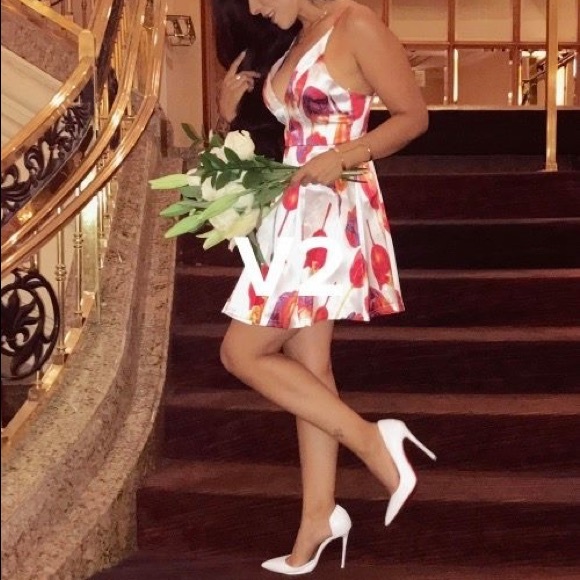 Brand new Dress - Picture 6 of 8