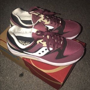 Saucony grid 9000