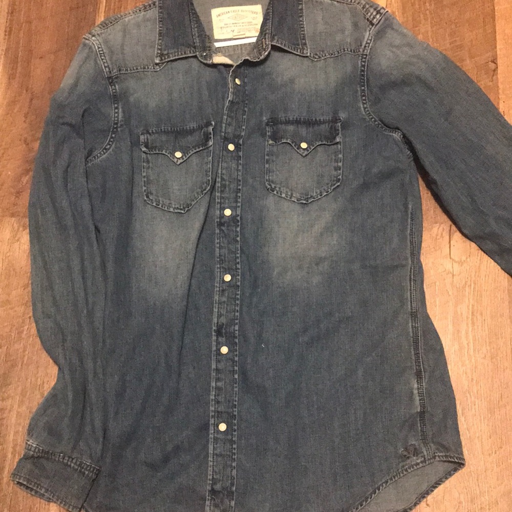 American Eagle denim pearl snap