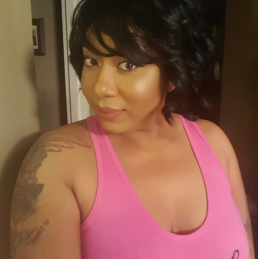 Meet your Posher, Kira