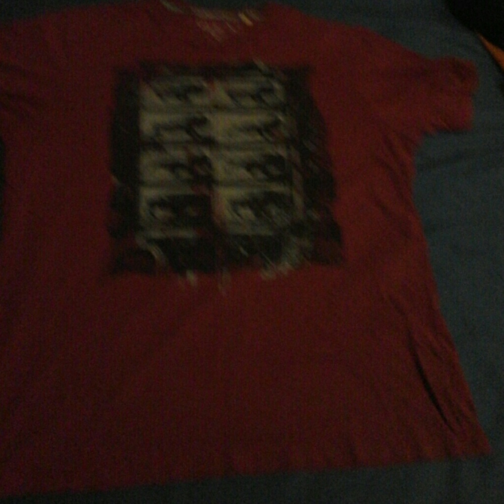TEE SHIRT