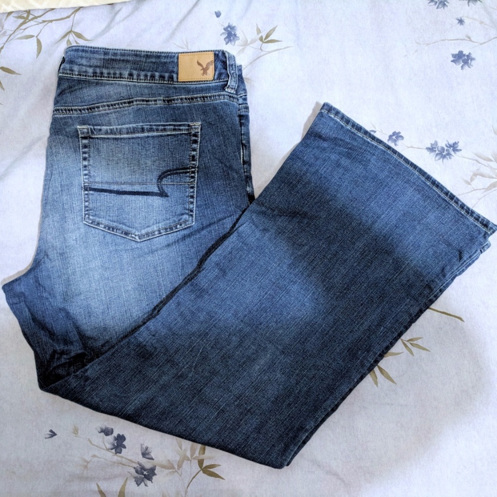 American Eagle Favorite Boyfriend Jeans, 20 Short