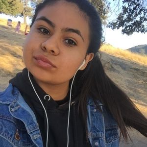 Meet your Posher, Gabriela