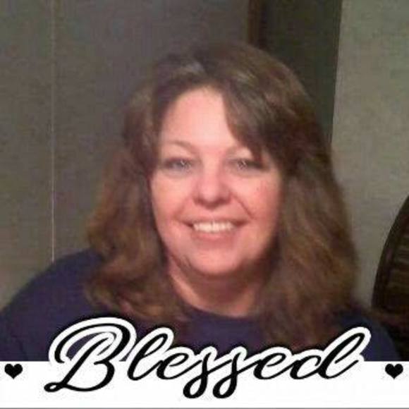 Meet your Posher, Kimberly - Picture 1 of 1