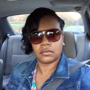 Meet your Posher, Latasha