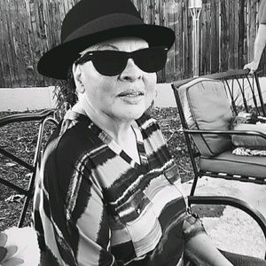 Meet your Posher, Paulette