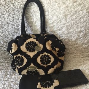 Petunia Pickle Bottom Cake Bag